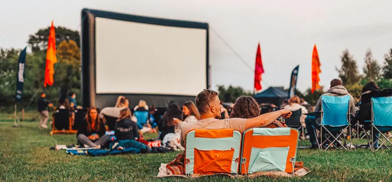outdoor cinema 00 hero