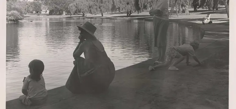 Diversity and Development 1999 211 54_1