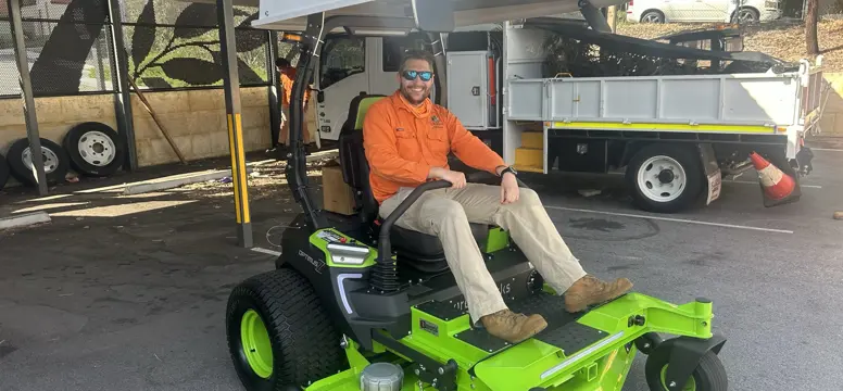Electric mower