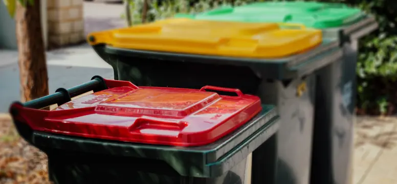 Red bin.png