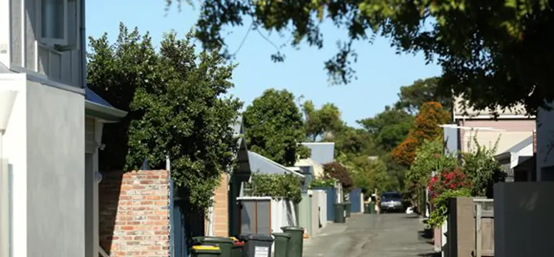 Subiaco Street Laneway Residential Car Access Bins February 2014