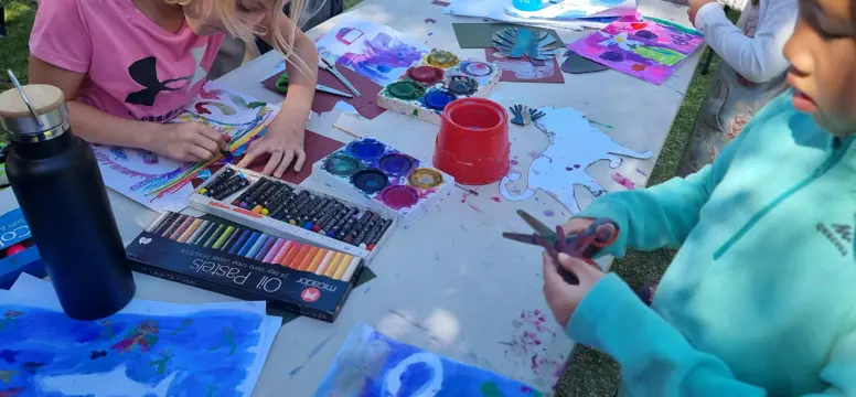 arts and crafts kids.png