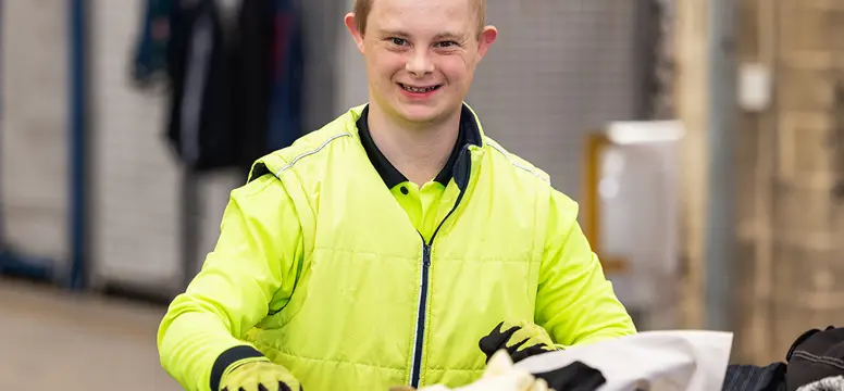 Good Sammy Sorting Donations