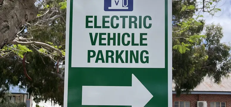 EV