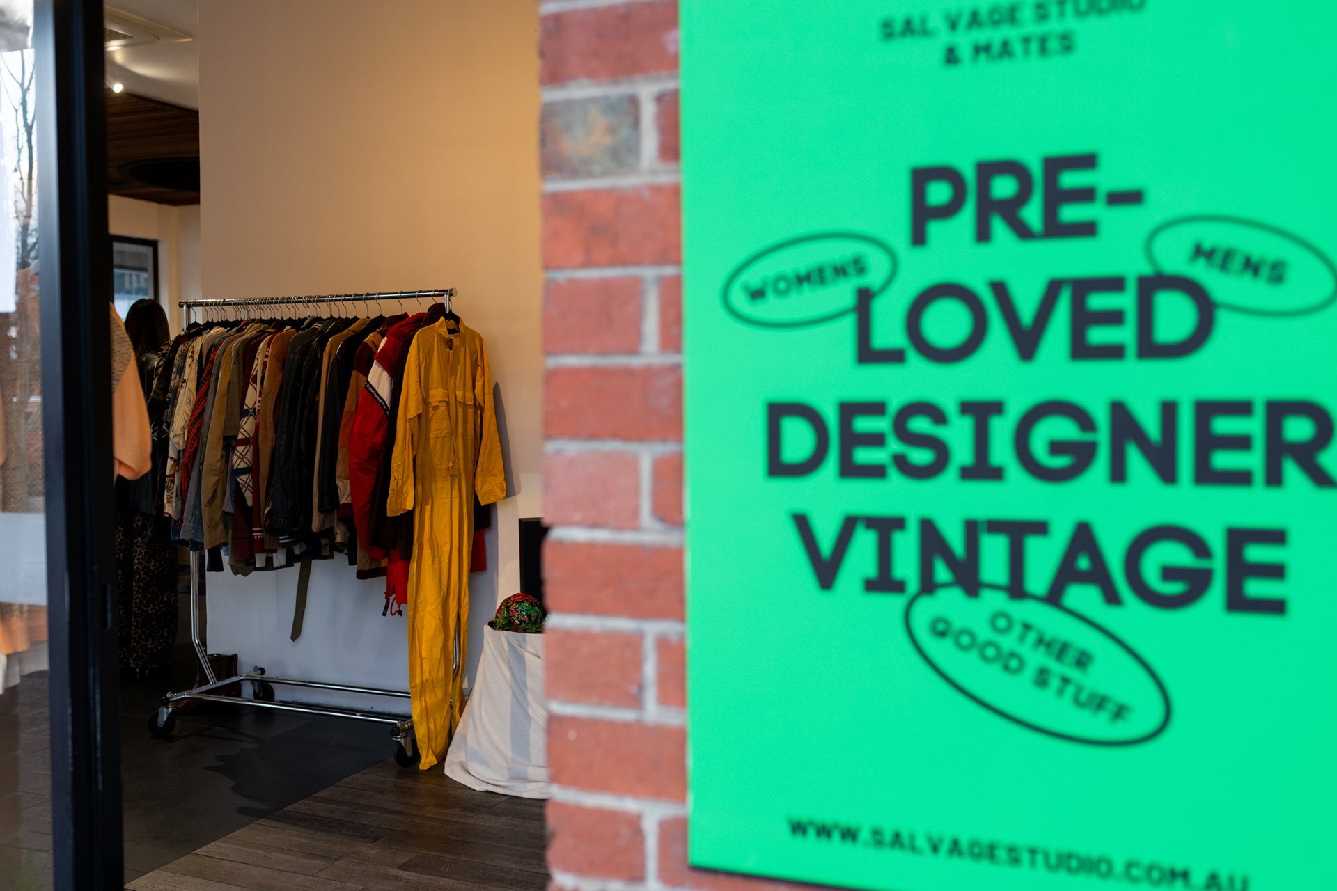 Spacemrkt vintage pop up