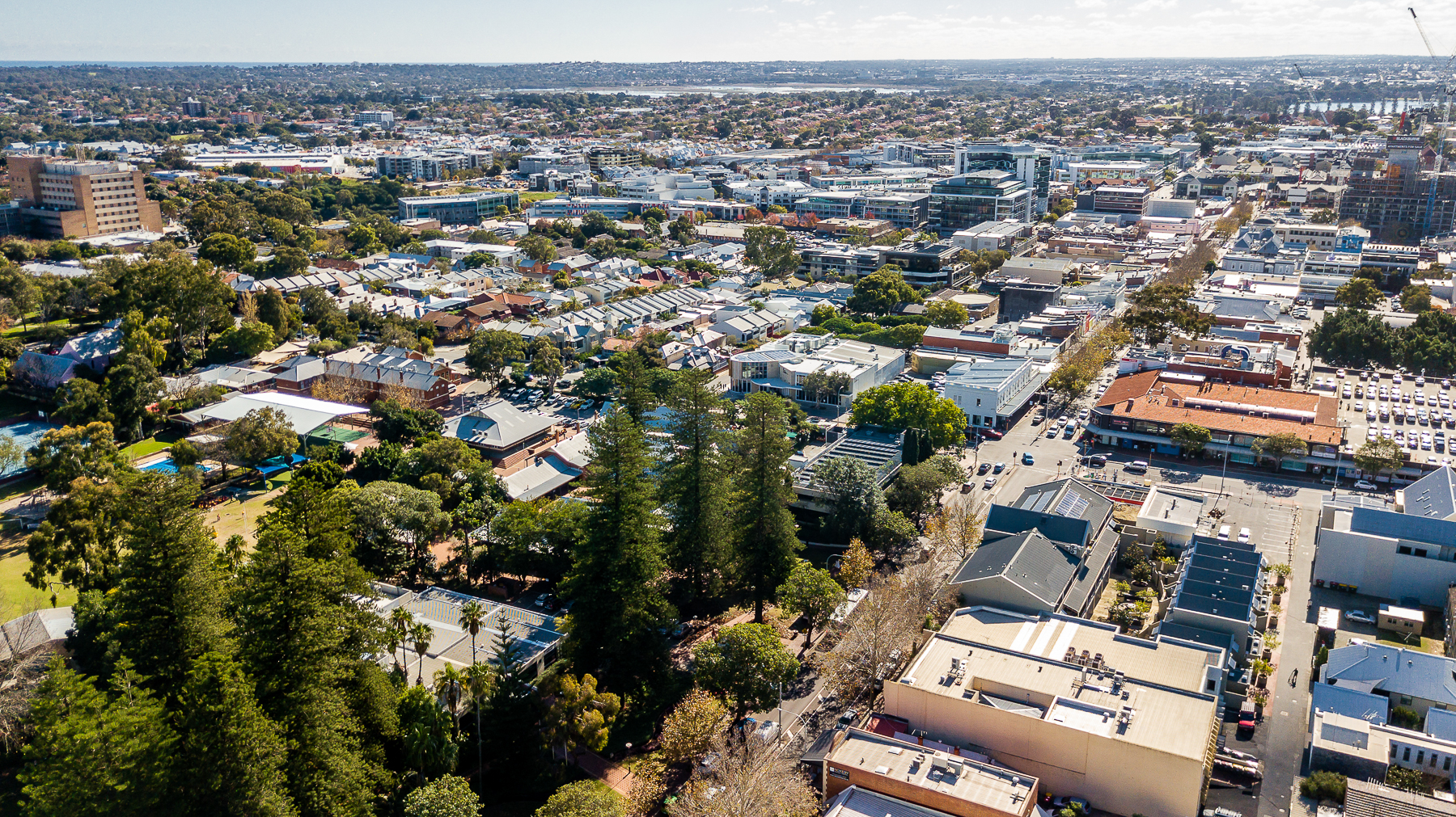 Subiaco Common park and lake on a sunny day